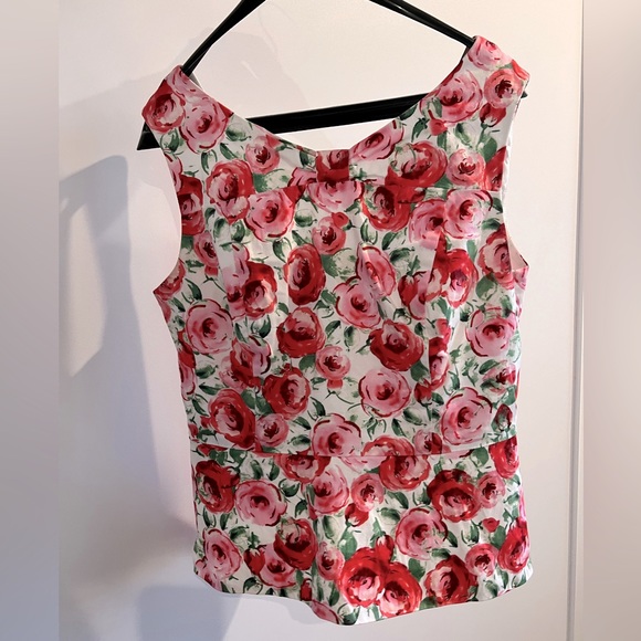 ✨ Review ✨ Rose Top with Bow Detail - Picture 2 of 4